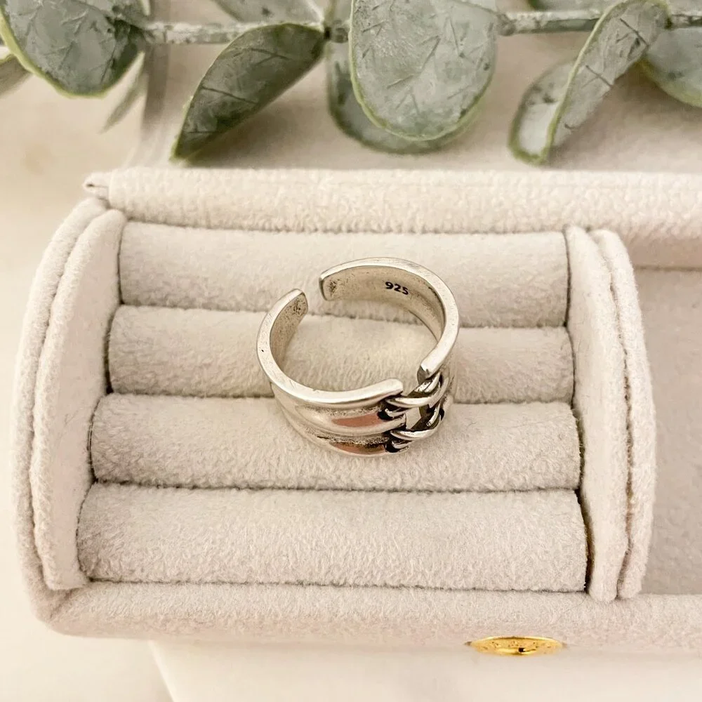 925 Sterling Silver Lace Up Ring Criss Cross Ring Modern Minimalist Ring Band - Picture 5 of 9
